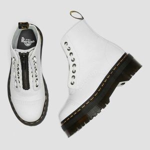 Dr. Martens Sinclair women’s platform boots size 7
